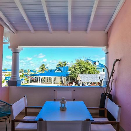 Stunning New Apartment With View Of Orient Bay Quarter of Orleans المظهر الخارجي الصورة